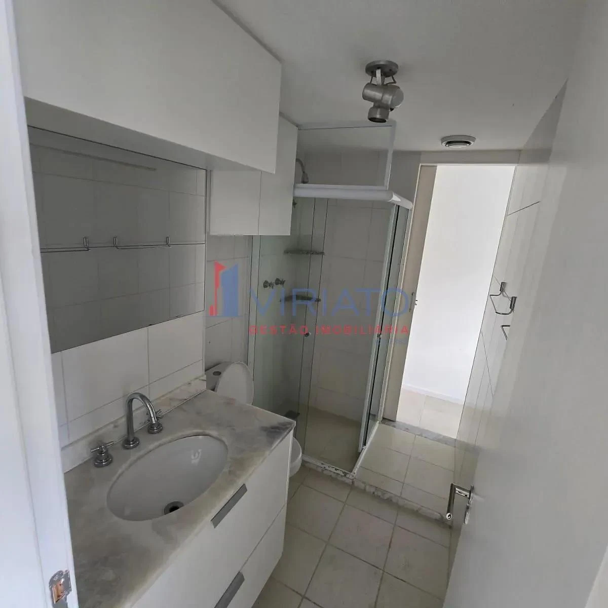 Apartment with 5 bedrooms and 2 bathrooms plus a balcony — photo 23