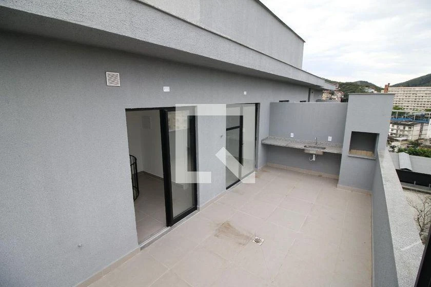 2-bedroom apartment in a building with a pool — photo 23