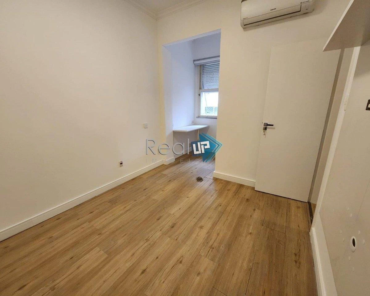 Робоче місце та 3 спальні: квартира 80 м² — photo 11