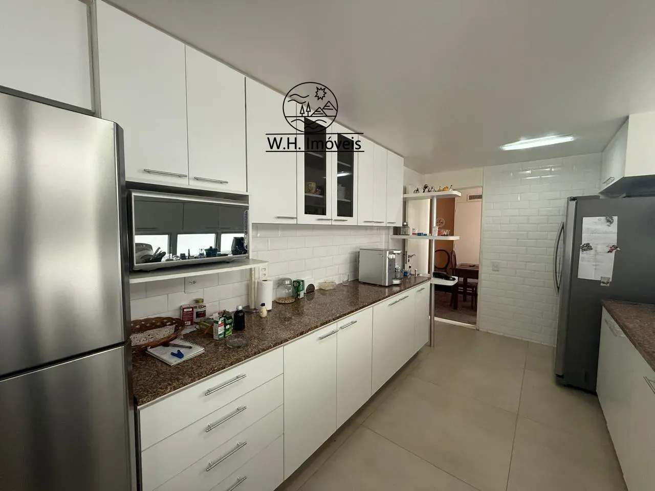 Furnished 240 m² apartment with 4 bedrooms and 2 parking — photo 12