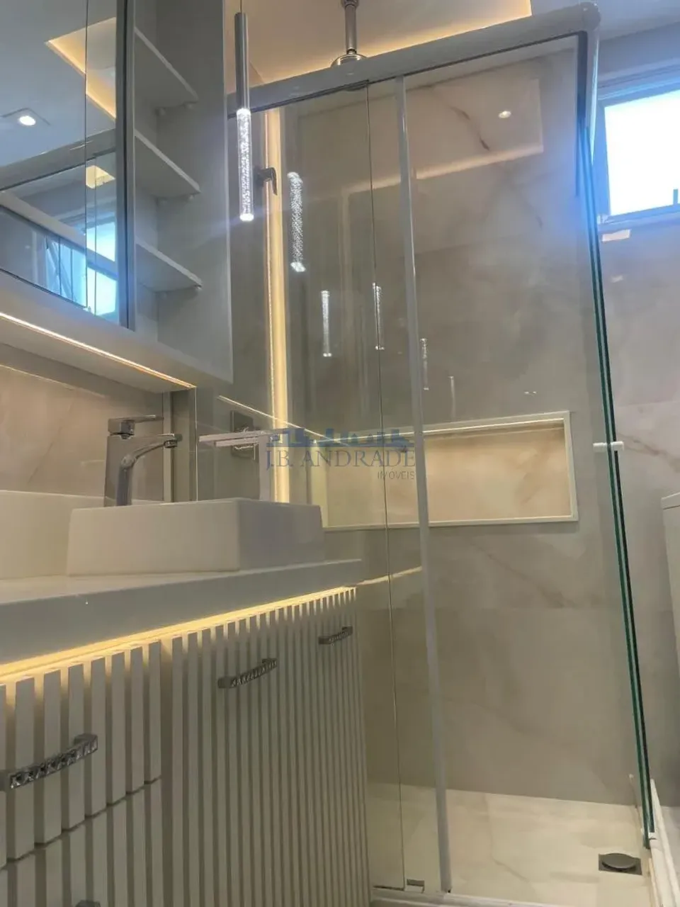 Apartamento mobiliado de 1 quarto com ar-condicionado — photo 2