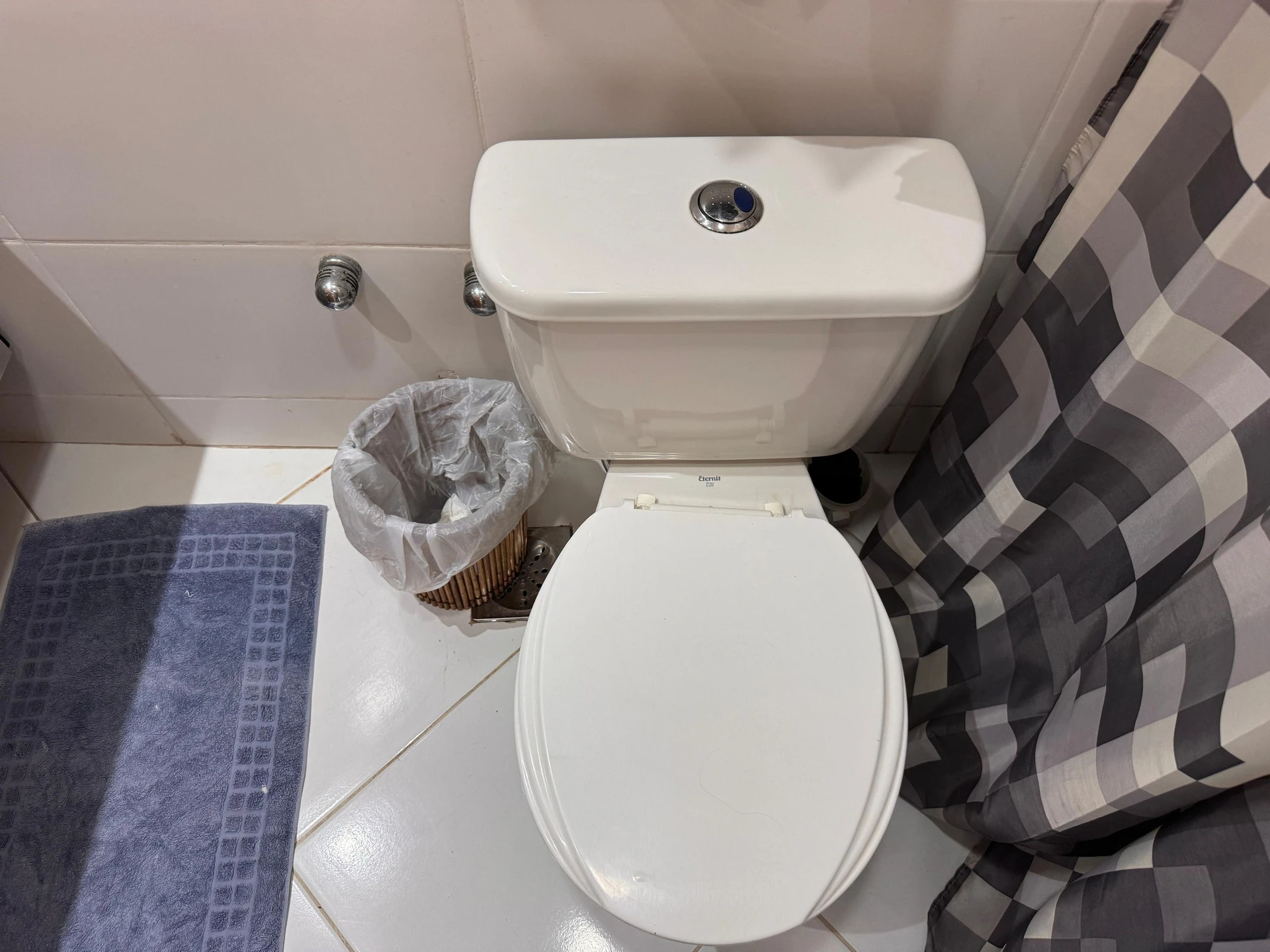 Washing machine in a 2-bedroom apartment, 115 m² — photo 33