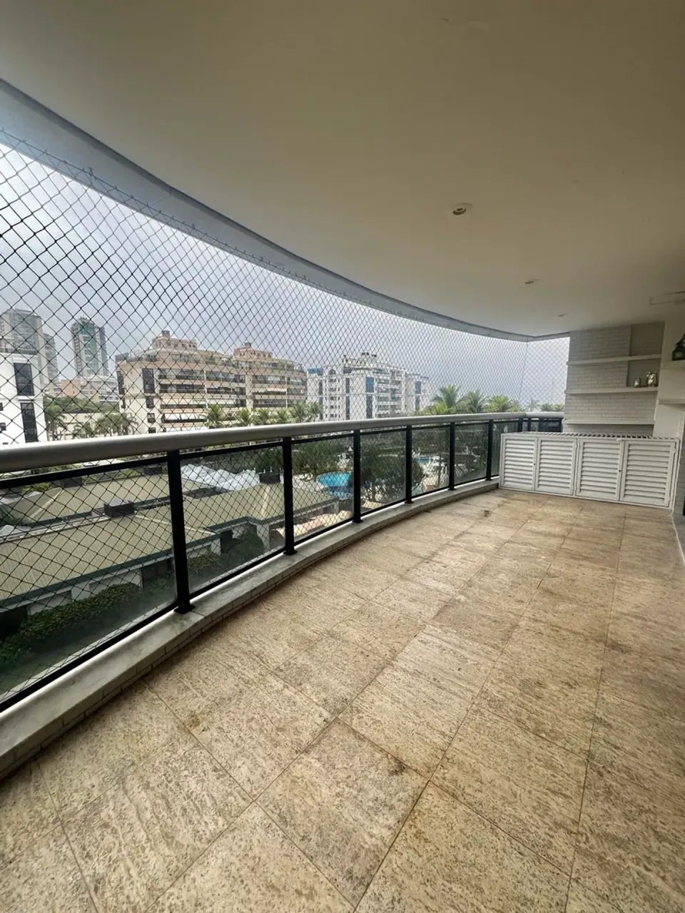 Apartamento com 4 quartos e 4 banheiros, com varanda — photo 3