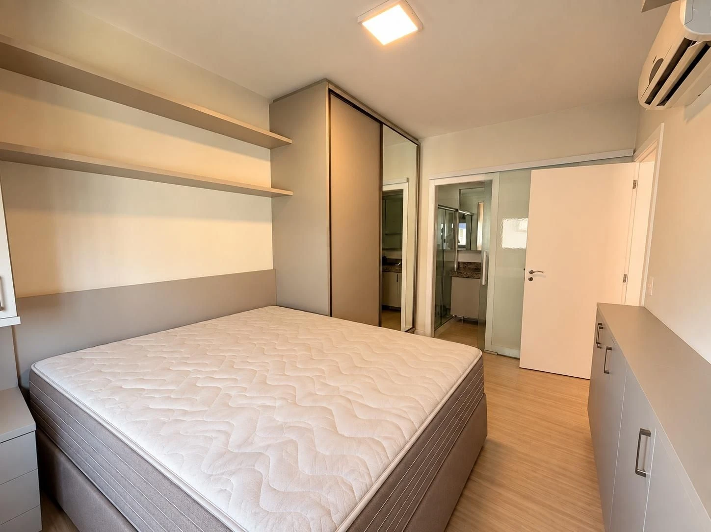 3-bedroom apartment with a home office — photo 4
