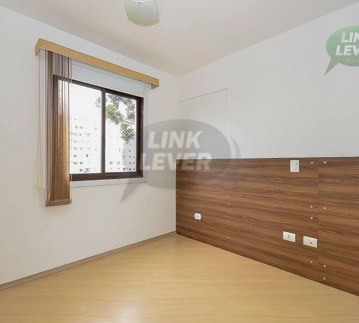 Квартира: 3 спальні, 1 з власною ванною кімнатою, 66 м² — photo 13