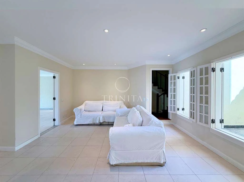 Casa mobiliada com 4 quartos e 6 banheiros 660 m² — photo 16