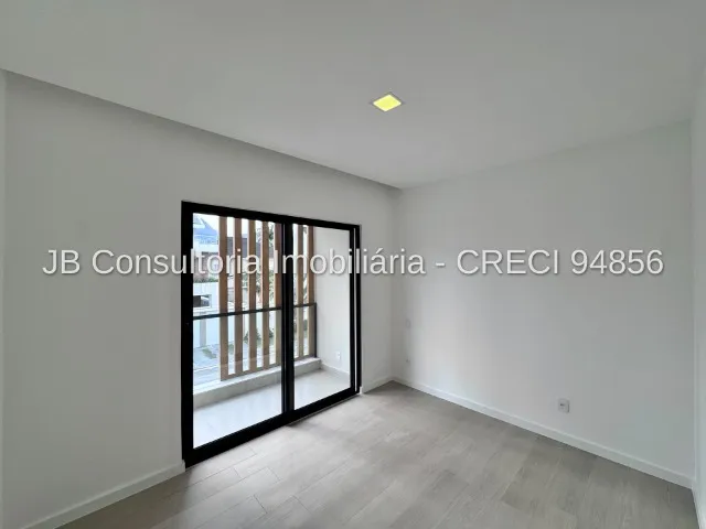 House, 210 m², with a grill on the balcony — photo 9