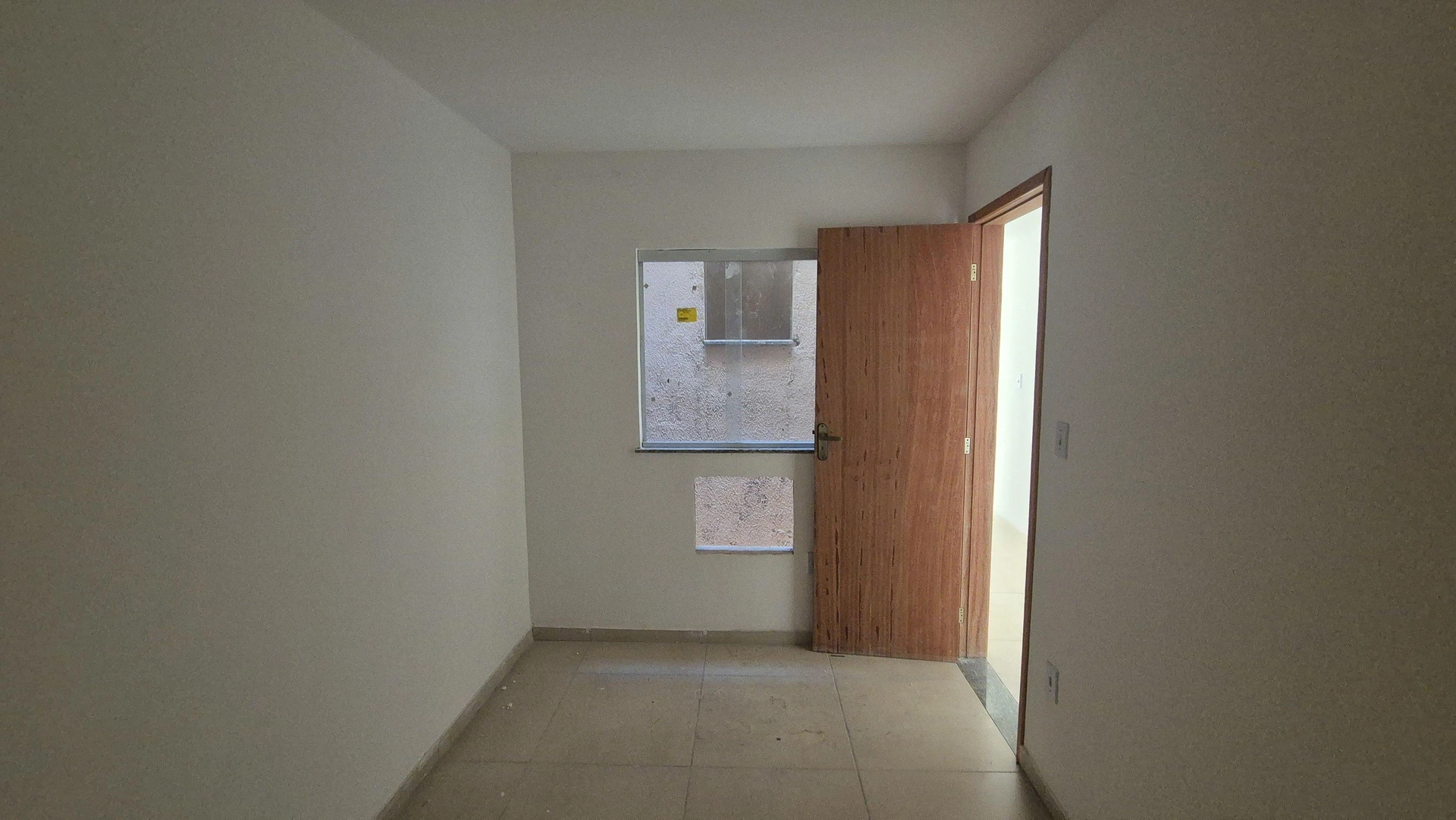 2-bedroom apartment with 1 bathroom and parking — photo 32
