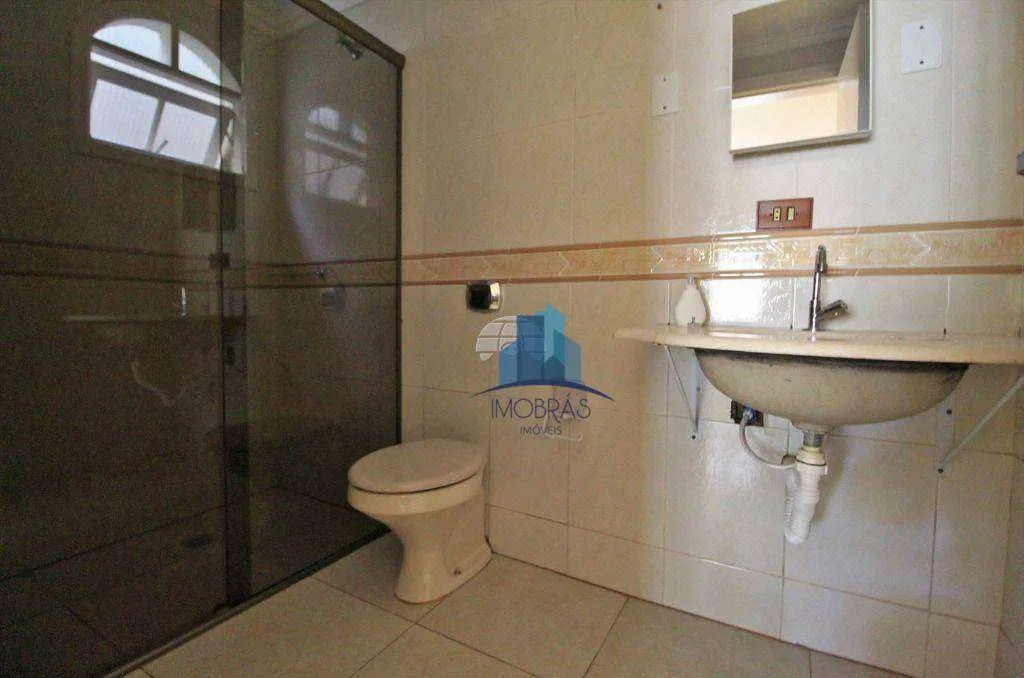 3-bedroom house, 2 with their own bathrooms, 297 m² — photo 20