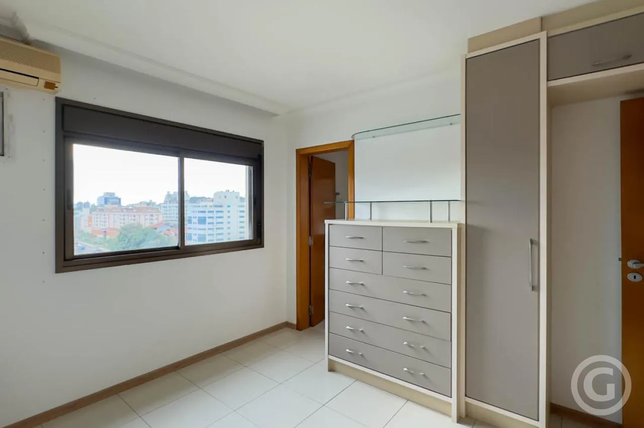 Квартира 105 м² с 3 спальнями и 1 крытым местом — photo 11