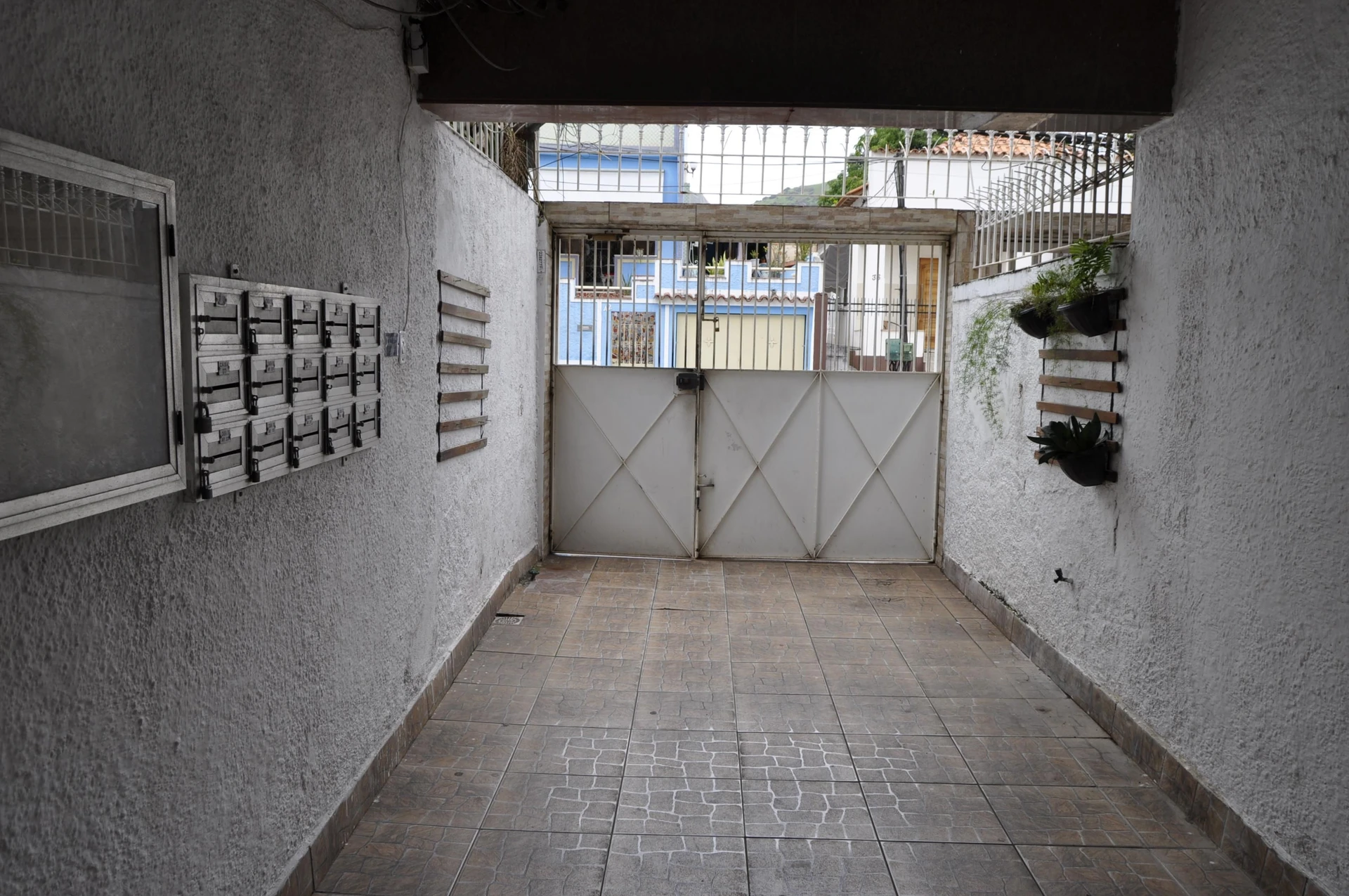 Garden in a 2-bedroom house, 50 m² — photo 28