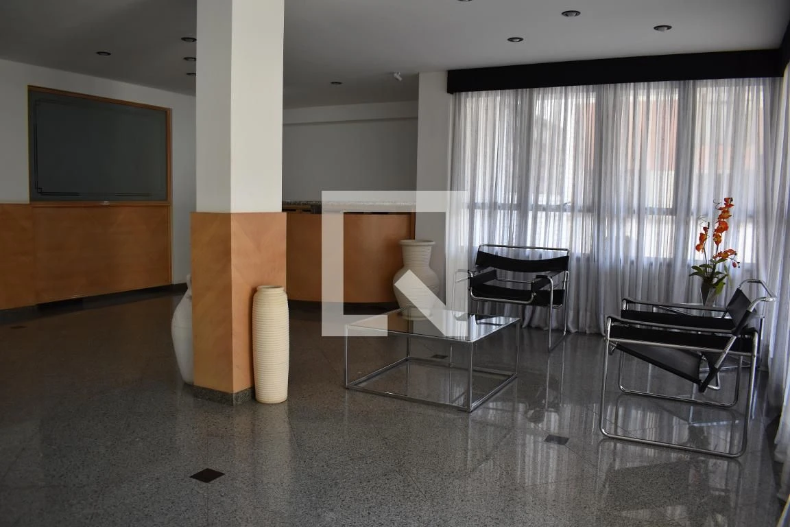 3-bedroom apartment with a washing machine in Curitiba — photo 3