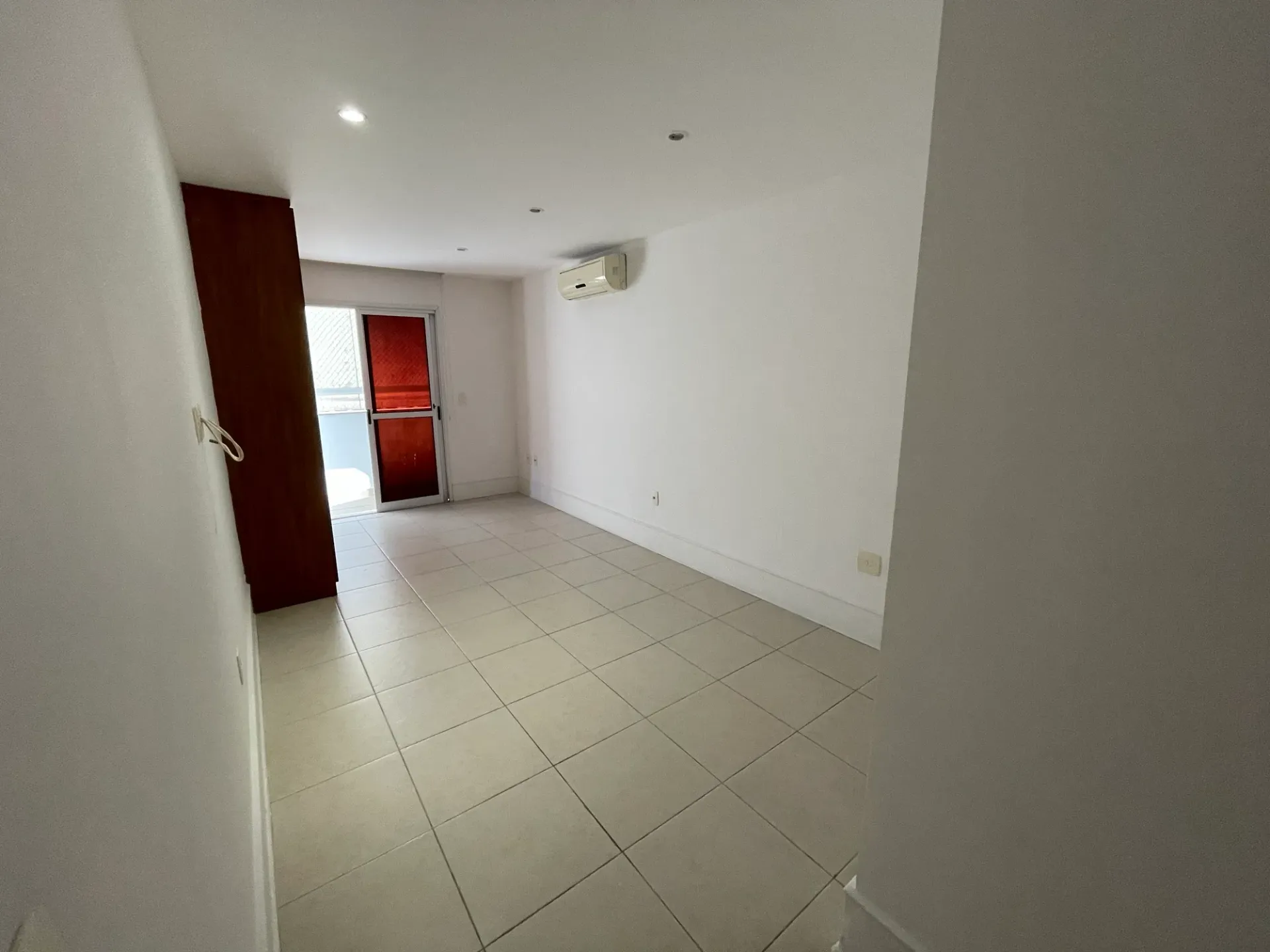 Cobertura com 4 quartos e cozinha com fogão a gás — photo 3