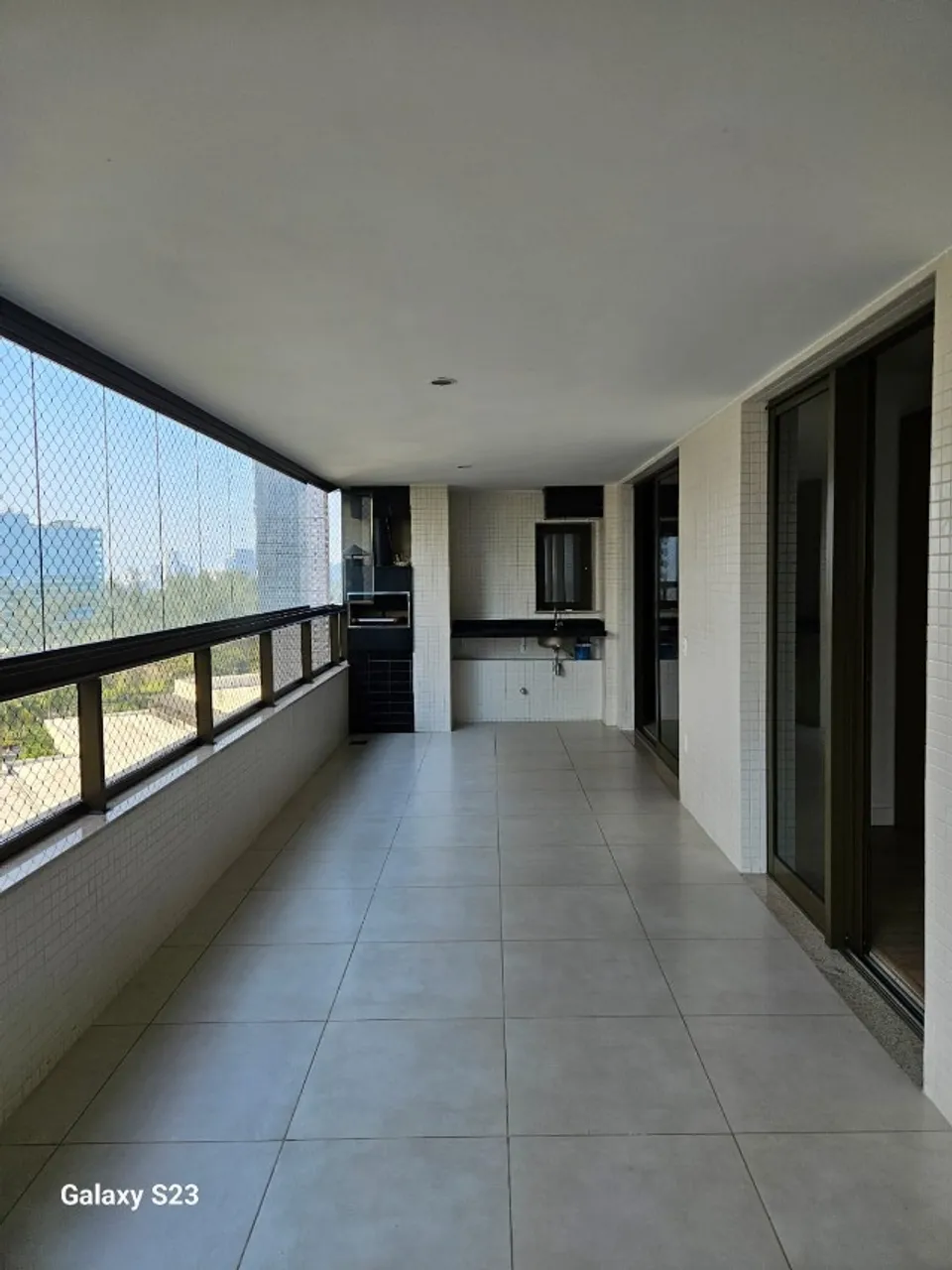 Apartamento de 3 quartos em condomínio com academia — photo 2