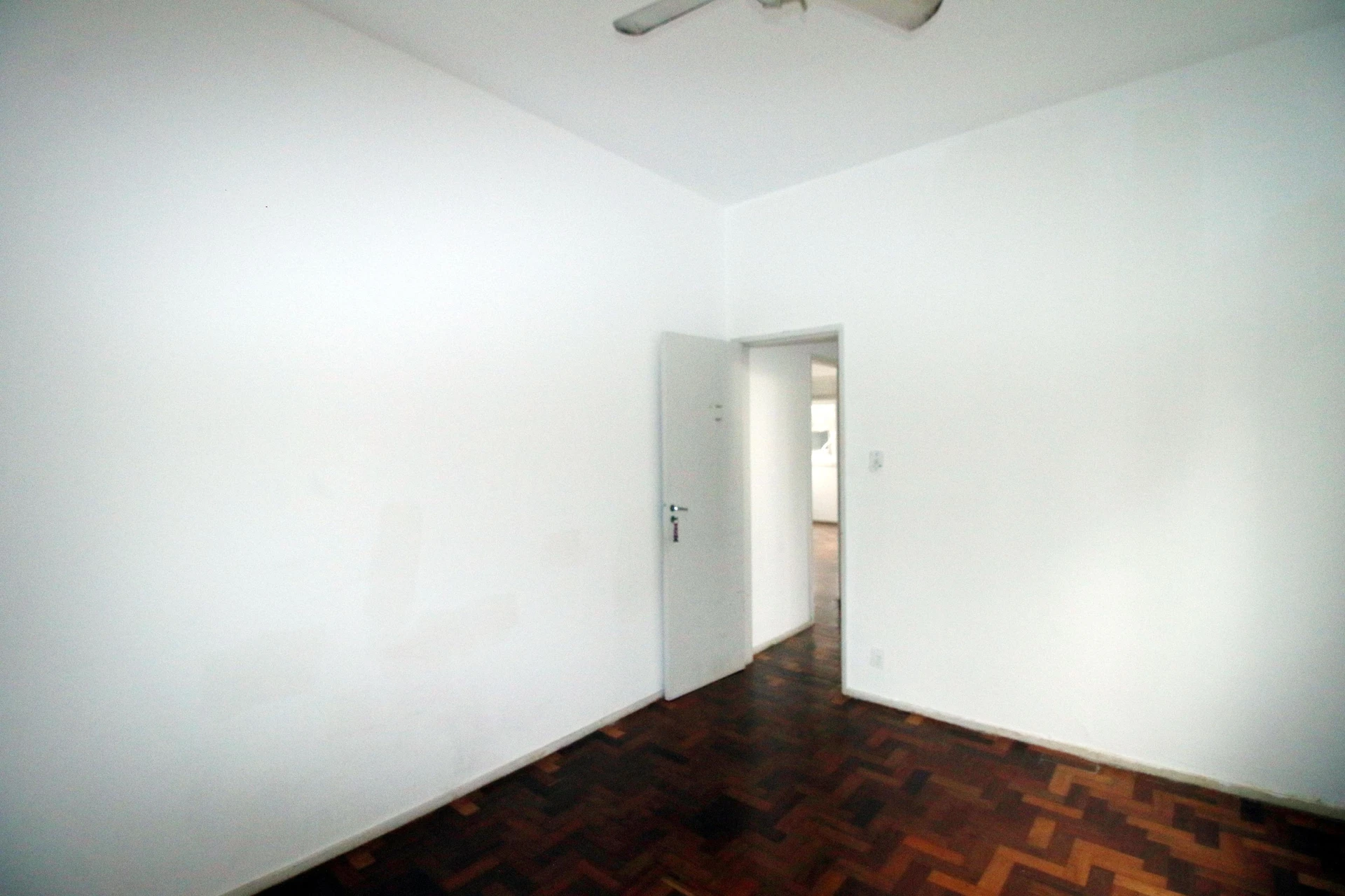 Wood or laminate floors in a 2-bedroom apartment, 63 m² — photo 24