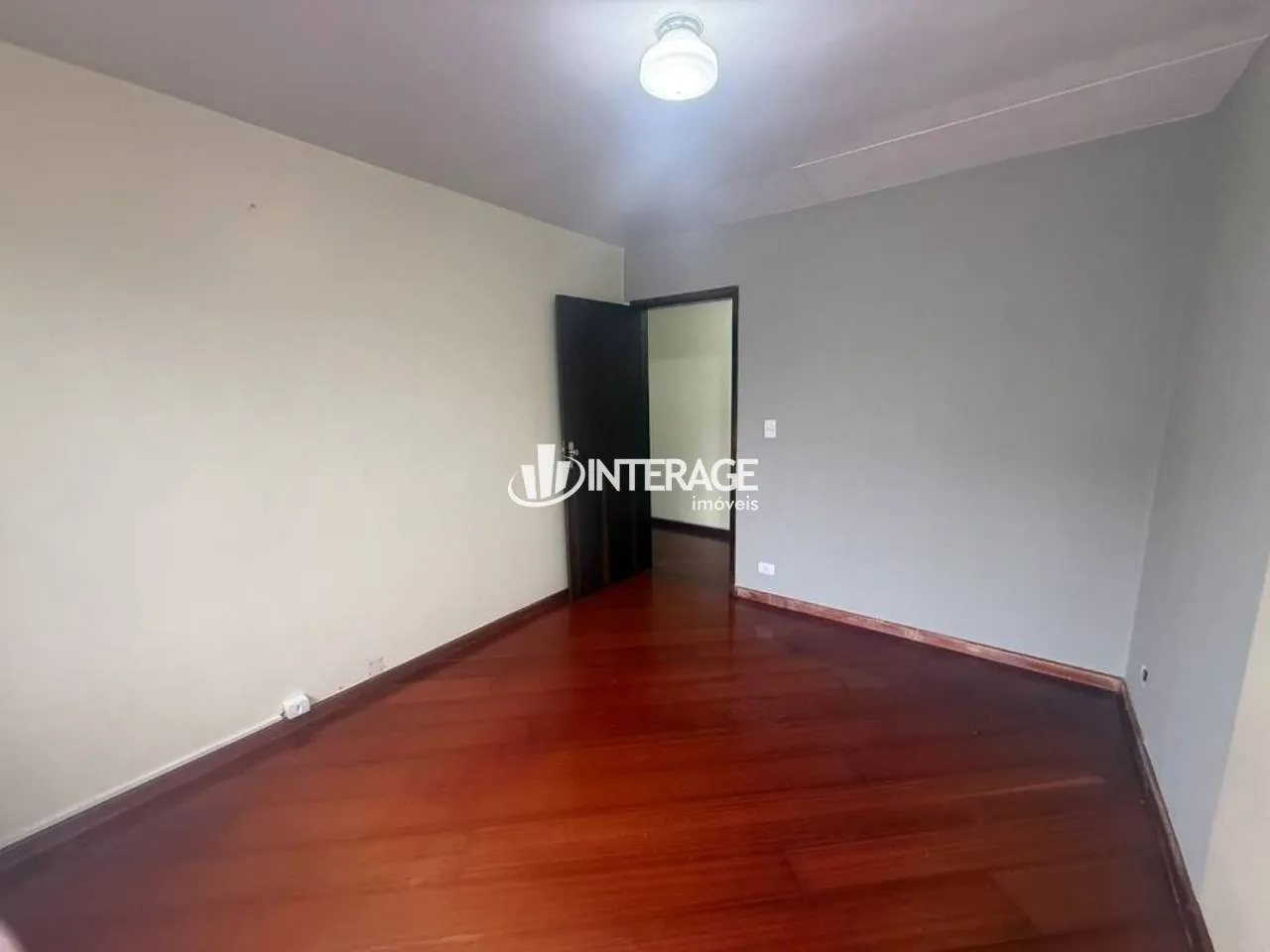 3-bedroom apartment with a home office in Curitiba — photo 20