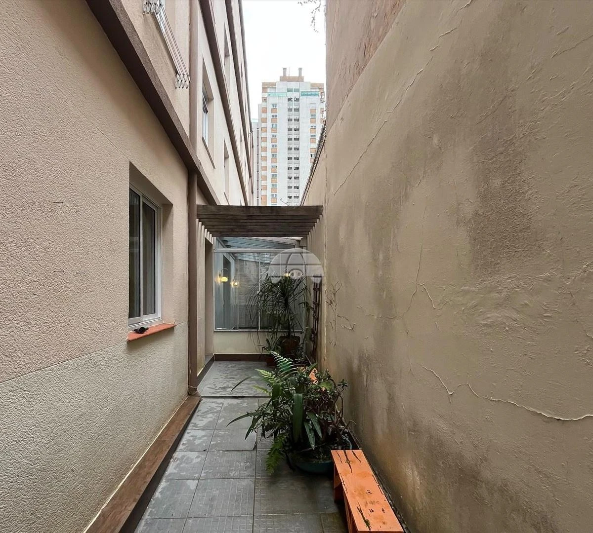 3-bedroom apartment with a bathtub — photo 31