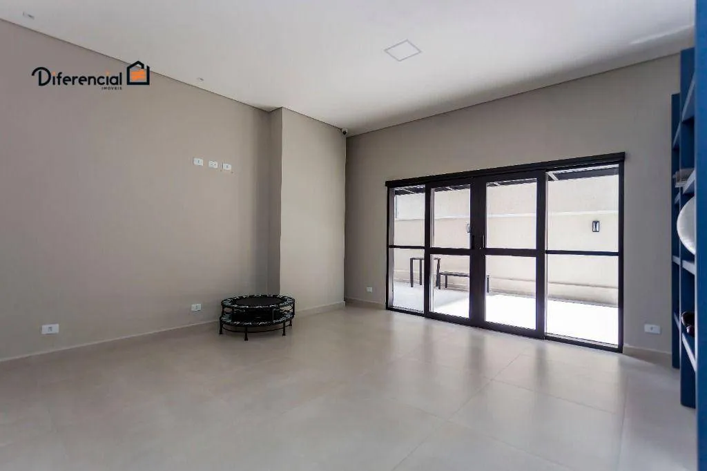 Estudio amueblado con cocina abierta y balcón — photo 46
