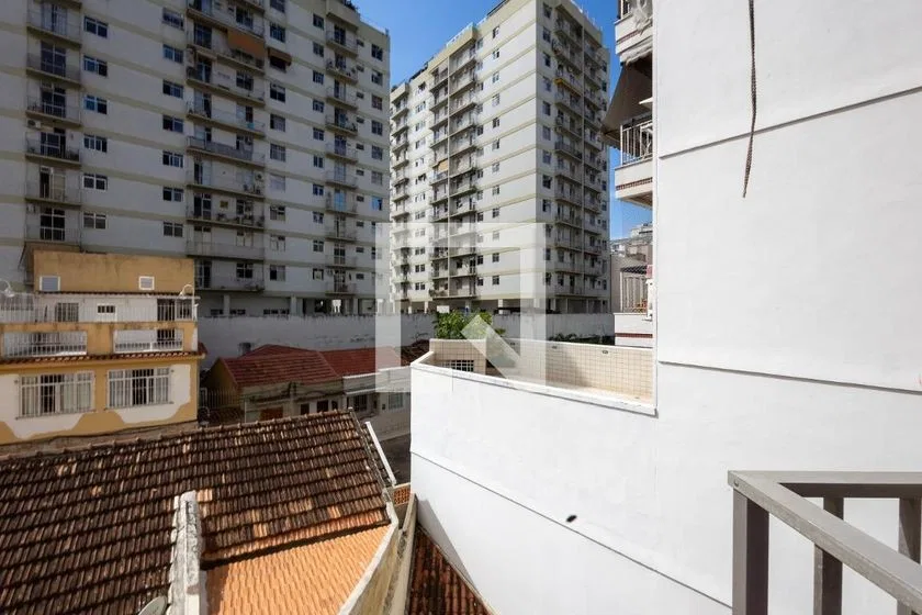 Apartment, 77 m², with wood or laminate floors — photo 4