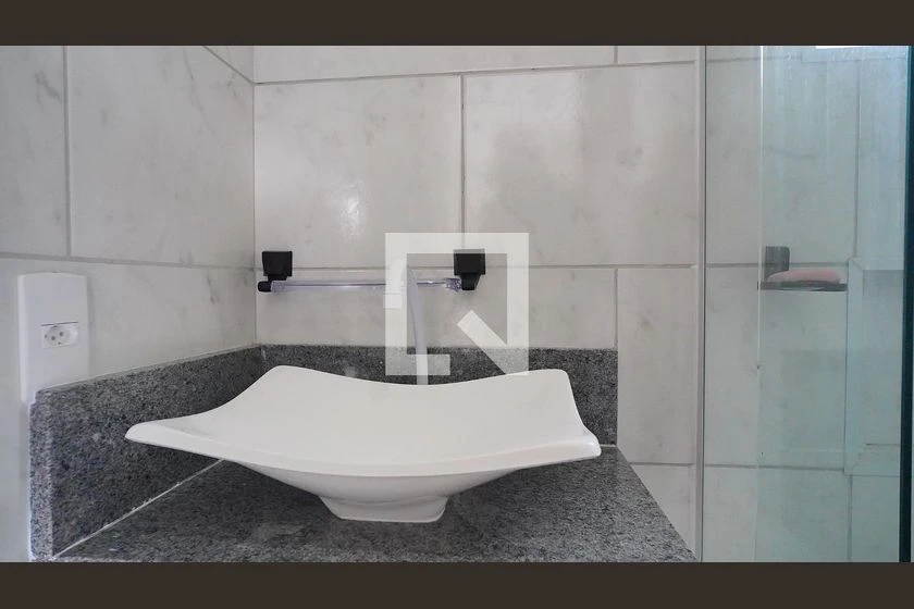 Studio mobiliado com vista para as montanhas