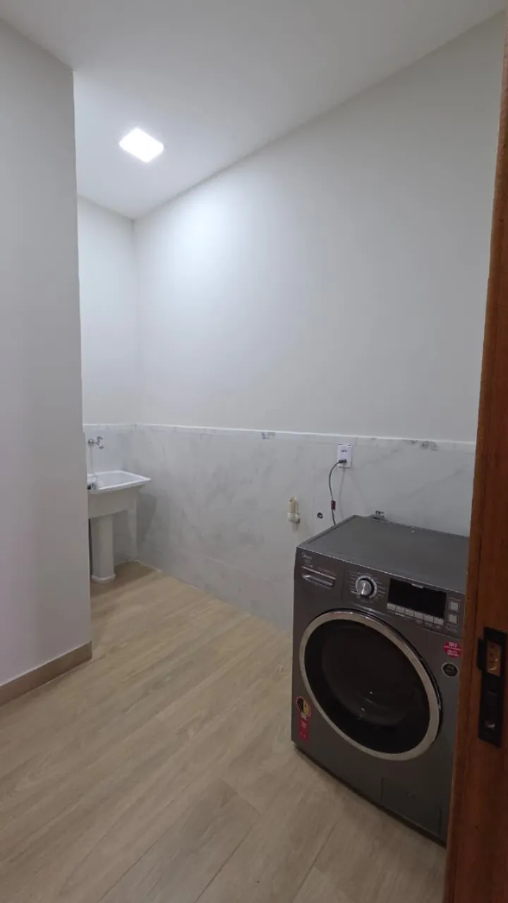 Furnished house with 3 bedrooms and an open-plan kitchen — photo 13