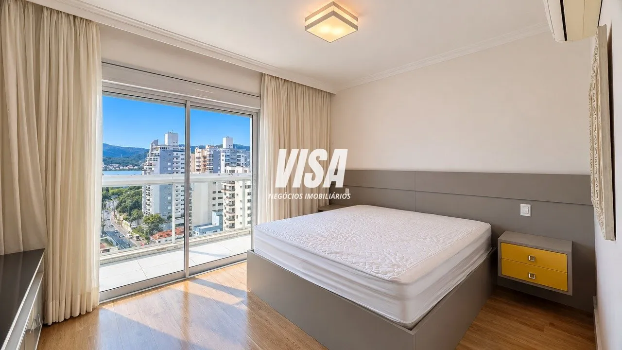 Apartment on the 17th floor with floor-to-ceiling windows — photo 9