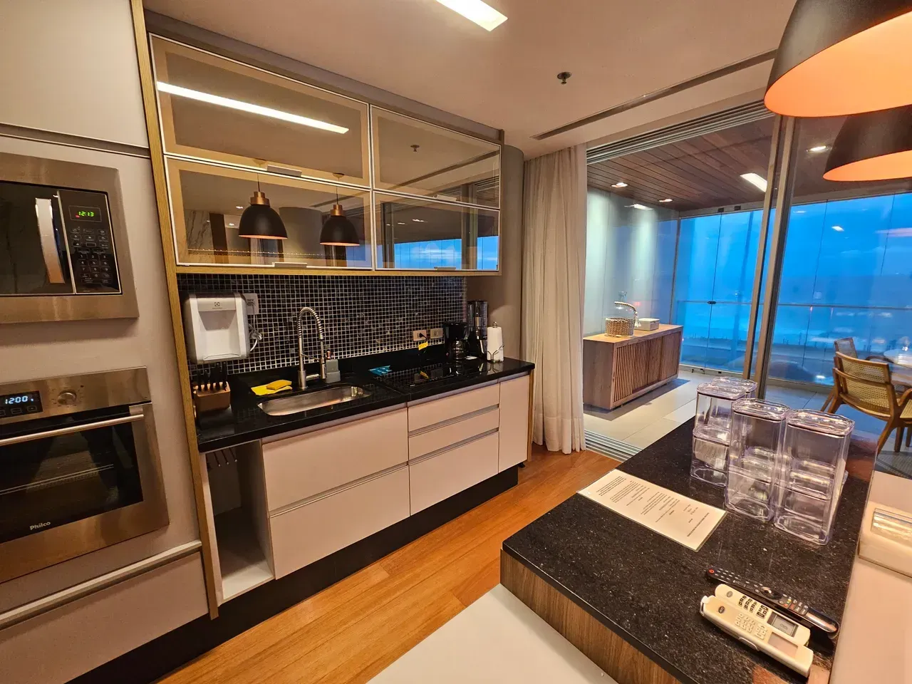 Furnished 121 m² apartment with 1 bedroom and 2 parking — photo 8