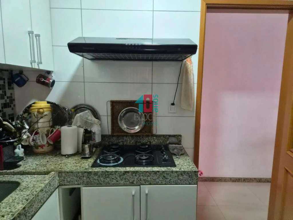 3-bedroom apartment with a washing machine — photo 14