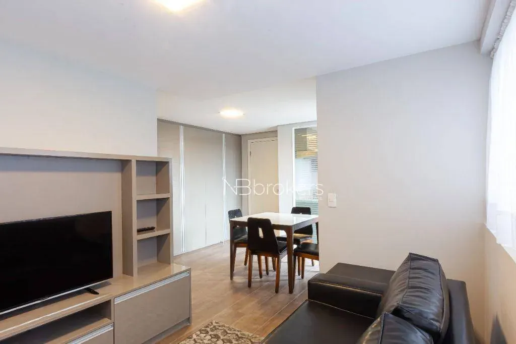 Furnished 2-bedroom apartment with private garden — photo 11