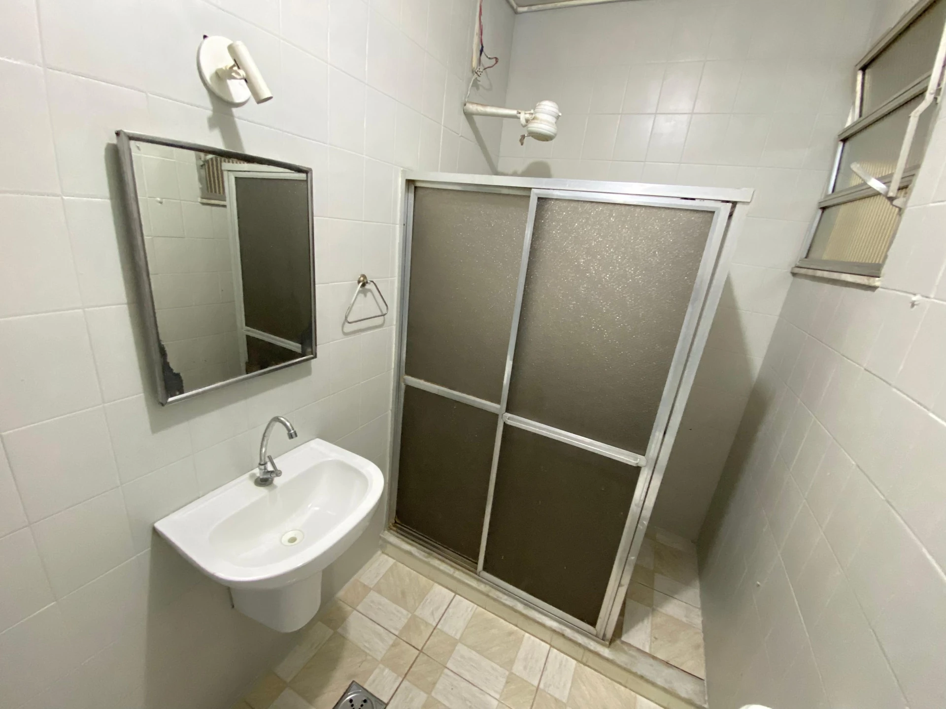Орендна квартира з 3 спальнями та 1 ванною — photo 35