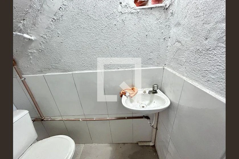 55 m² apartment with 3 bedrooms and a laundry area — photo 31