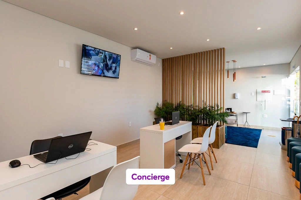 2-bedroom apartment with an office and no parking — photo 3