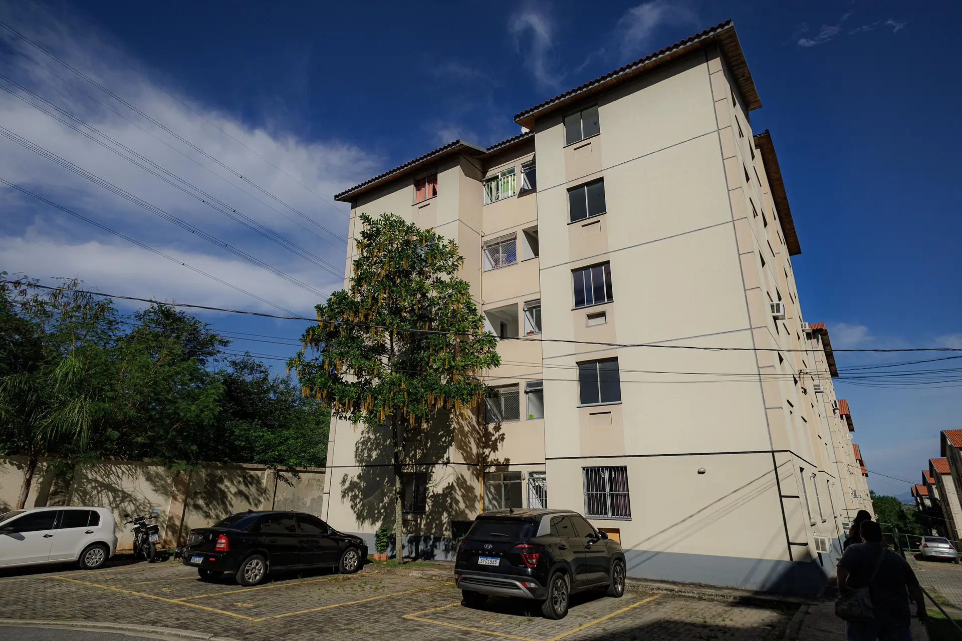 2-bedroom furnished apartment with 1 parking space — photo 34