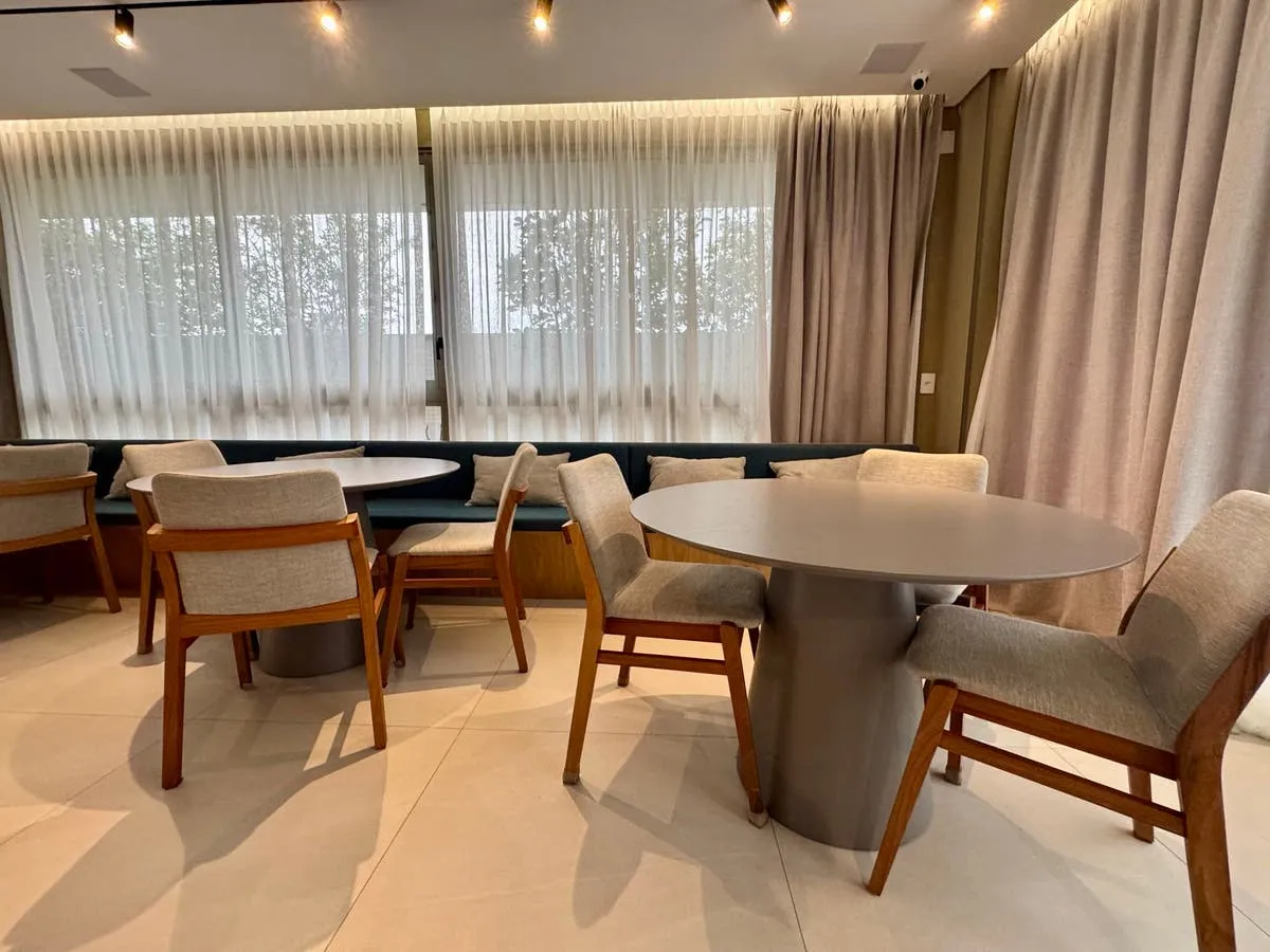Вид на воду и 3 спальни: квартира 95 м² — photo 36