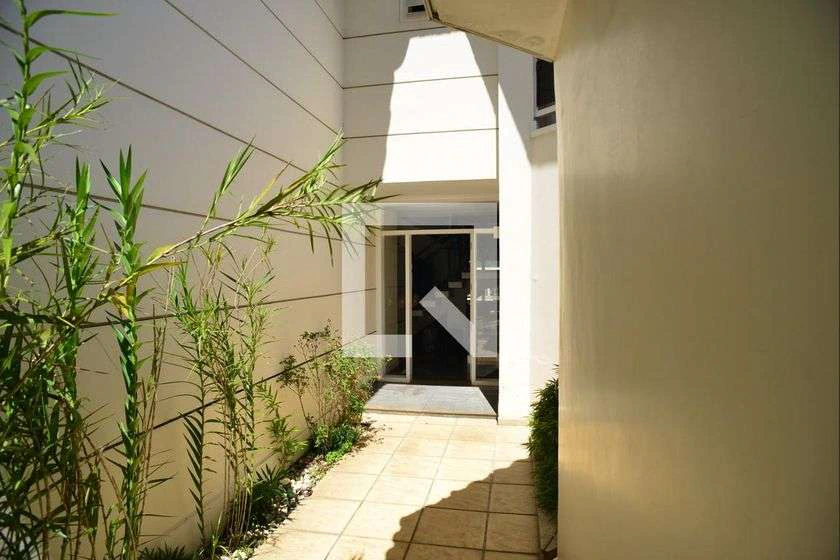 House in a gated community with 5 bedrooms and mountain view — photo 6
