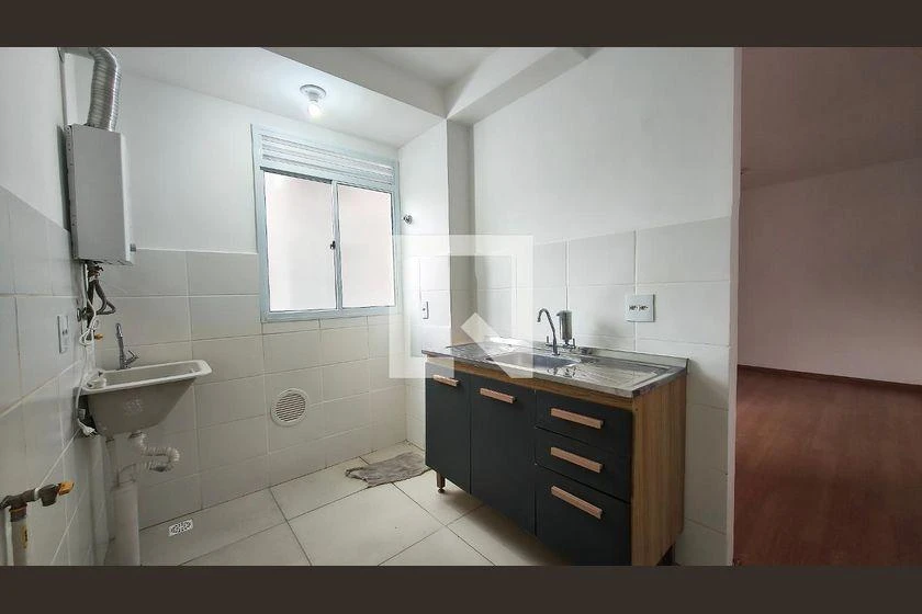 2-bedroom apartment with a mountain view — photo 2