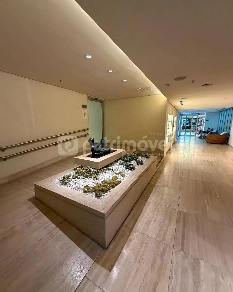 Apartamento com 4 quartos e cozinha integrada em 431 m² — photo 32