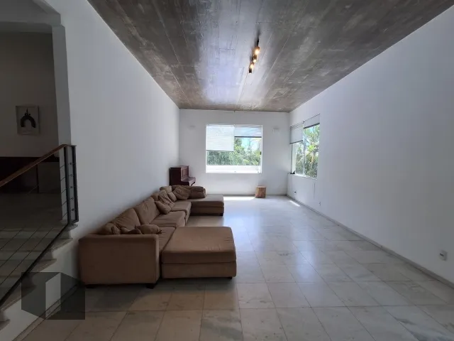 House with 4 bedrooms and 5 bathrooms, gas kitchen — photo 12