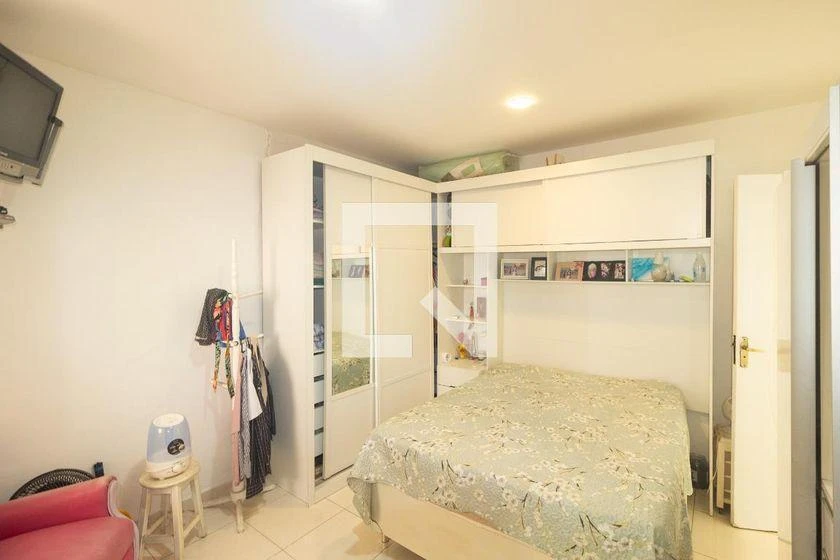 200 m² rental house with 3 bedrooms and a balcony — photo 9