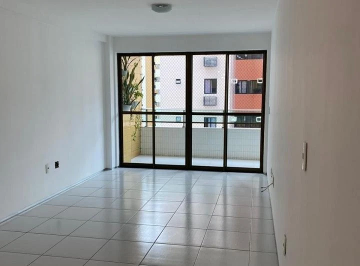 70 m² apartment with 3 bedrooms and a balcony — photo 3