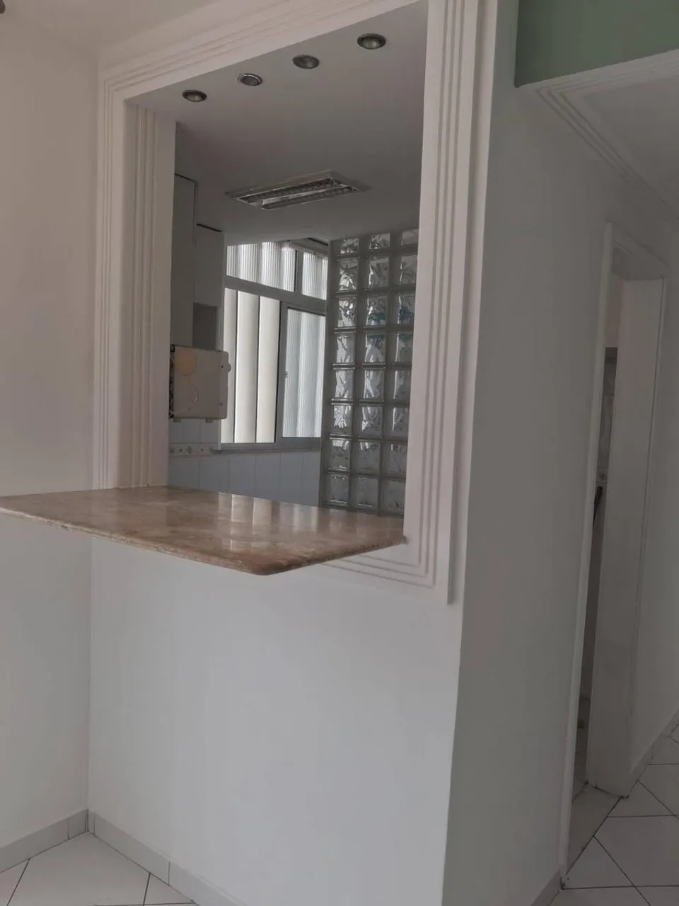 2-bedroom apartment in a building with a gym — photo 7