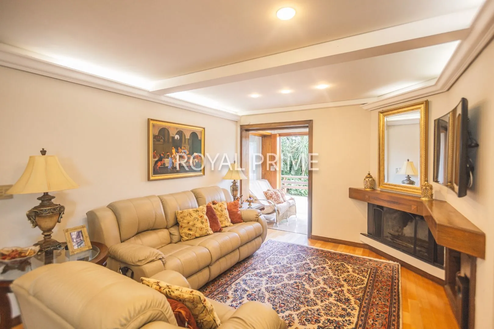 Furnished house in a gated community with 4 bedrooms and 5 baths — photo 16