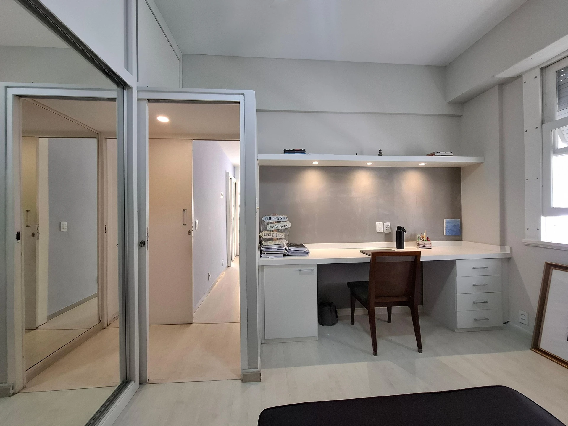Furnished apartment, 100 m², with floor-to-ceiling windows — photo 16