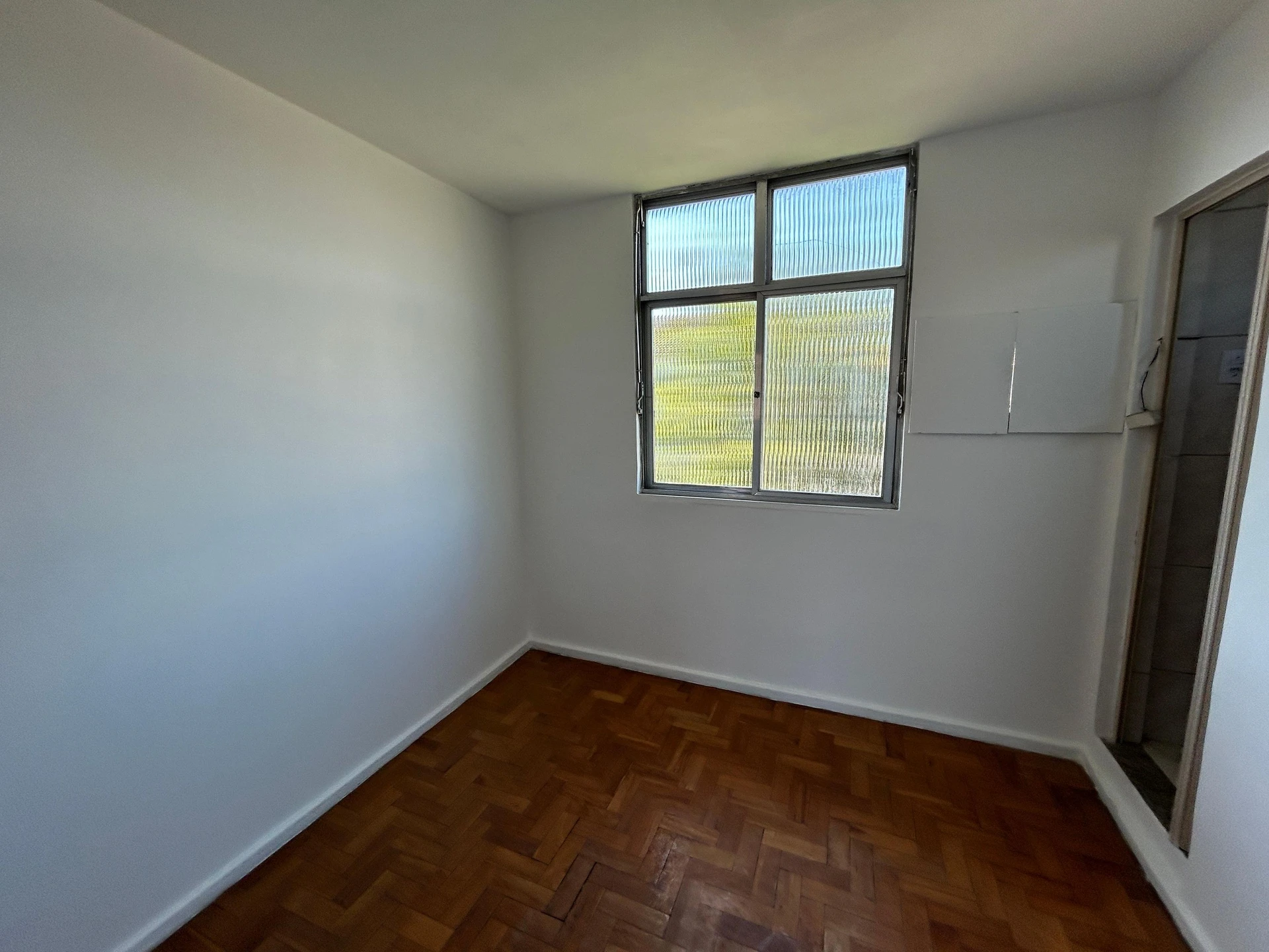 Unfurnished 3-bedroom apartment with 2 baths, no parking — photo 35