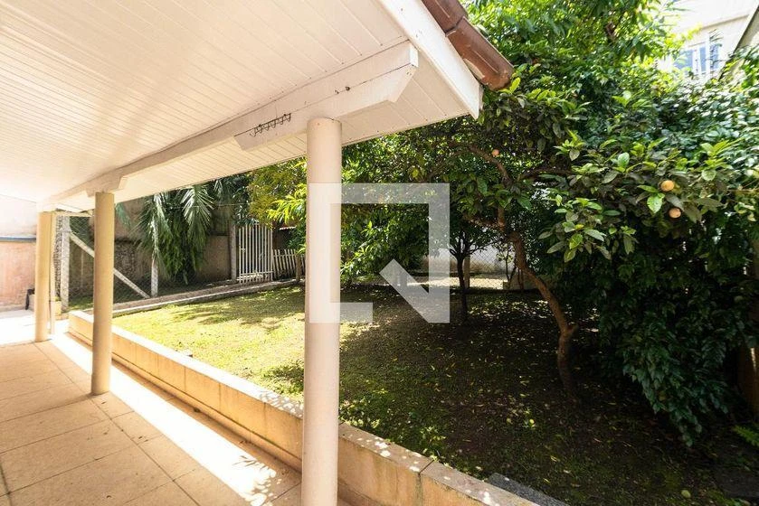 3-bedroom house with a grill on the balcony in Curitiba — photo 11