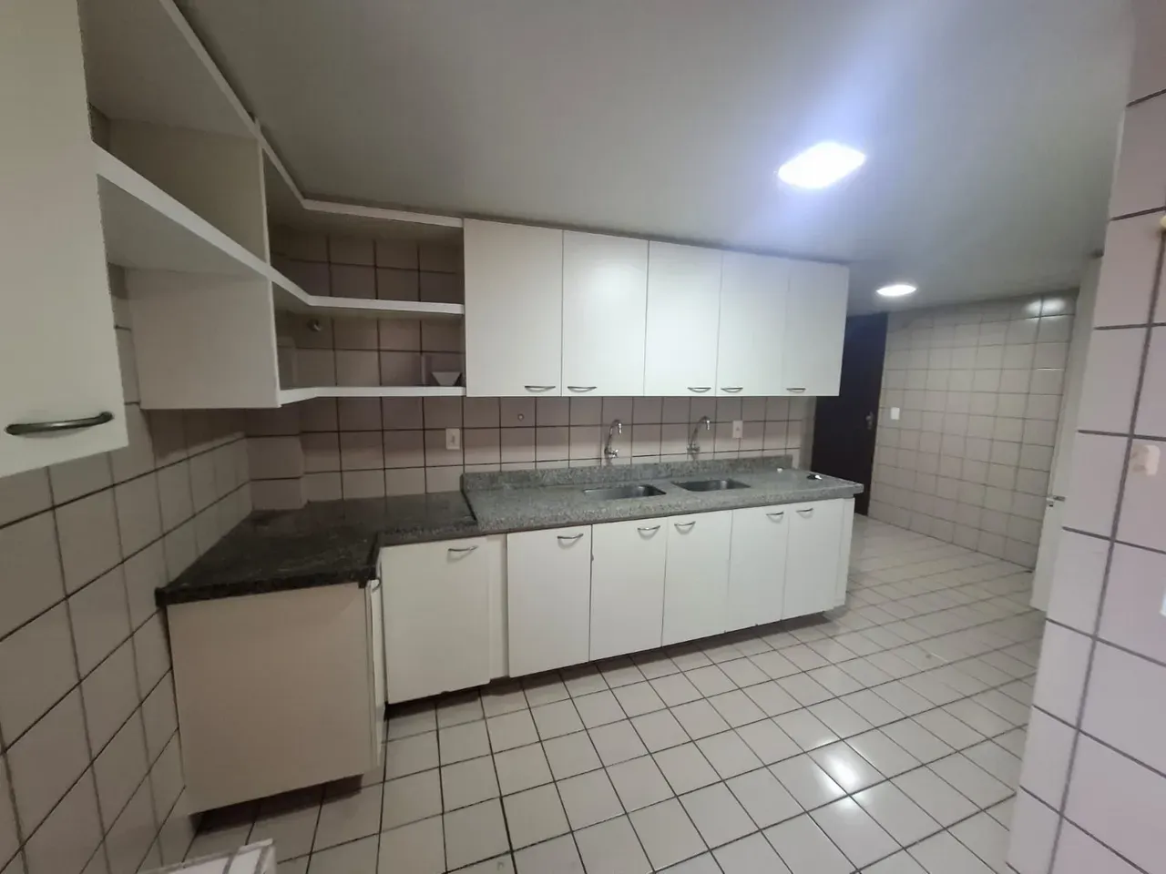 Apartamento mobiliado com 4 quartos e 2 suítes — photo 41