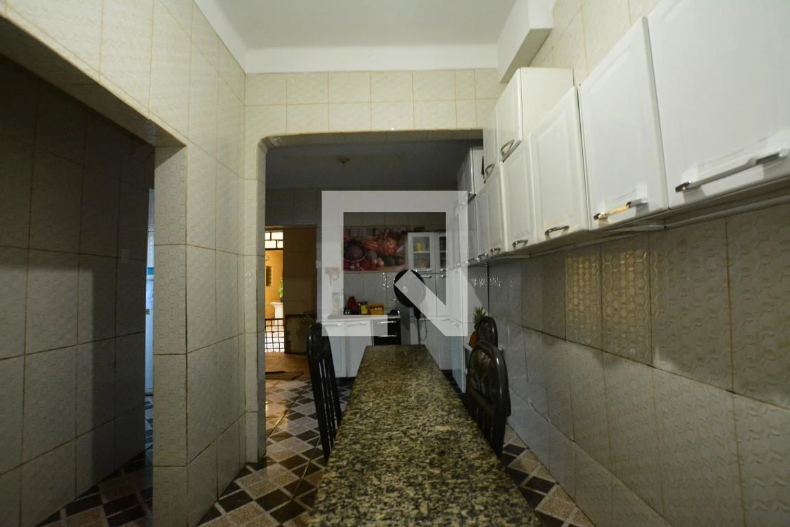 Casa amueblada con 4 dormitorios y jardín privado — photo 50