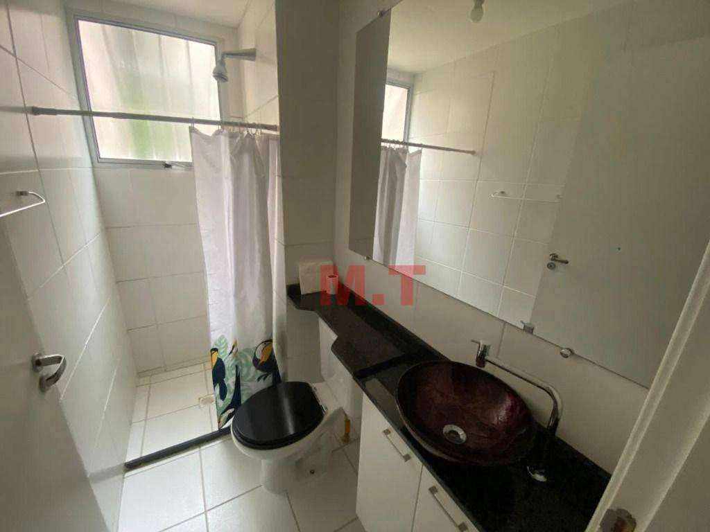 2-bedroom apartment with a separate kitchen and fitted storage — photo 7