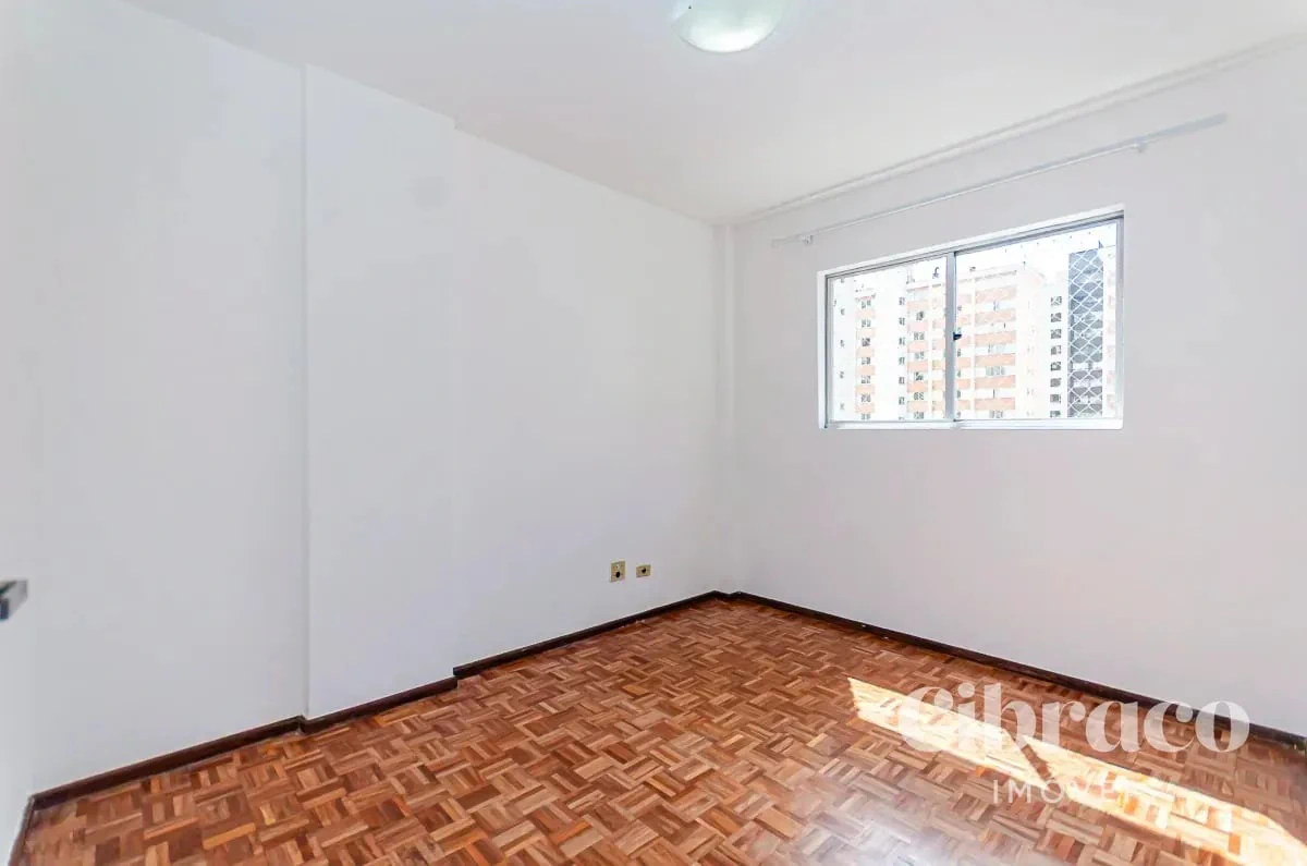 Apartamento com piso de madeira ou laminado, Rebouças — photo 10