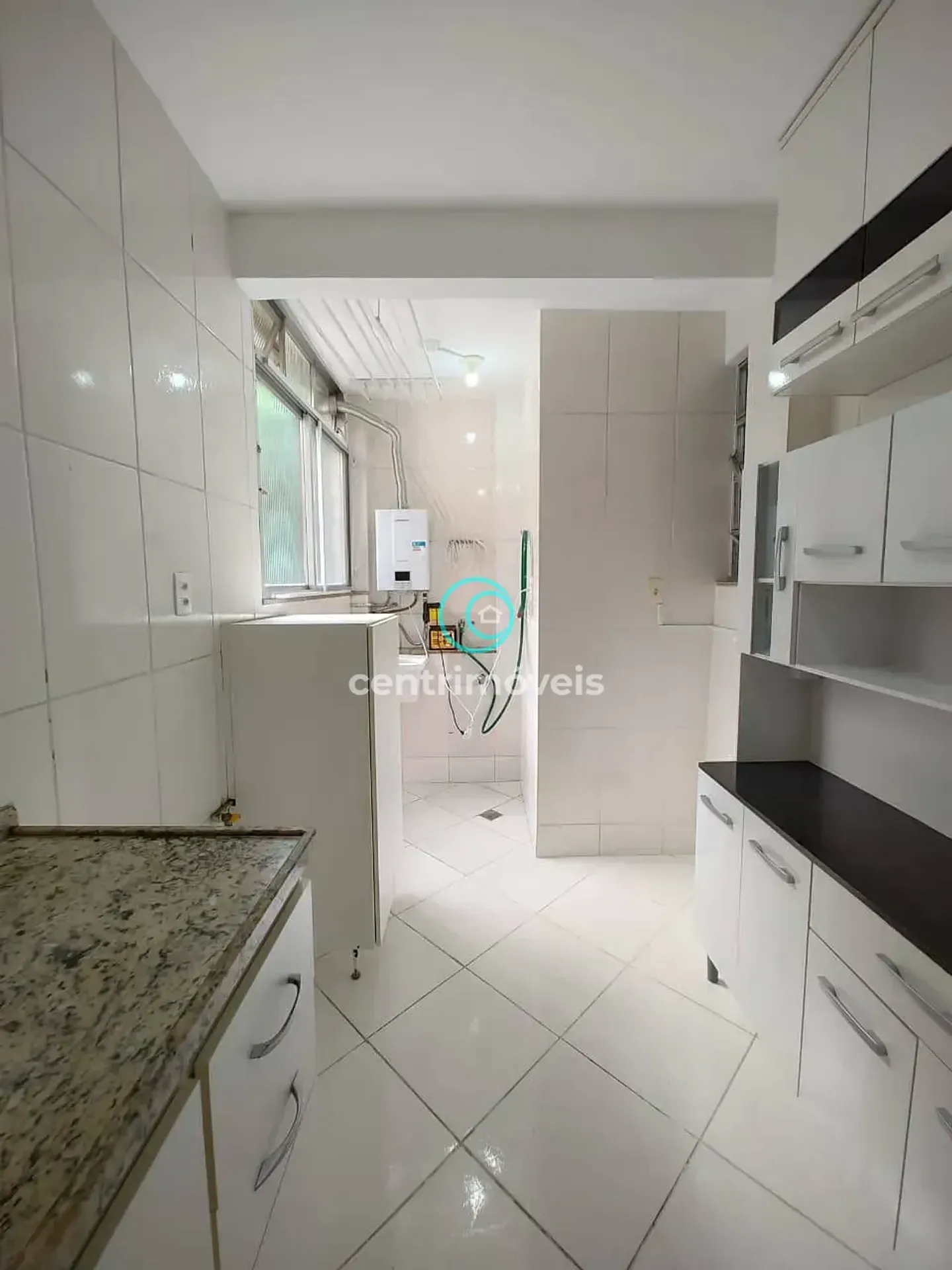 Wood or laminate floors in a 2-bedroom apartment, 50 m² — photo 27